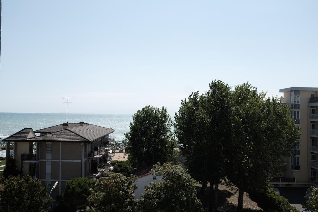 Acapulco Beach Lido di Jesolo Exteriör bild