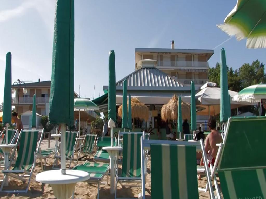 Acapulco Beach Lido di Jesolo Exteriör bild